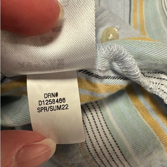 Eddie Bauer Light Blue Striped Soft Cotton Casual Button Down Size M - Picture 7 of 9